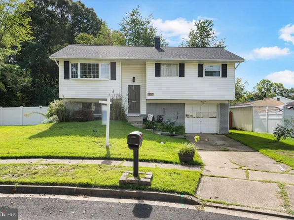 450 Phirne Ct E, Glen Burnie, MD 21061