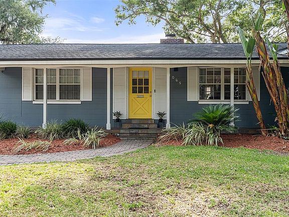 4th image of 1065 GREGORY DR