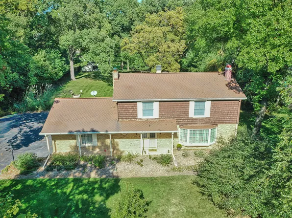 26820 W Lakeview Dr S, Lake Barrington, IL 60084