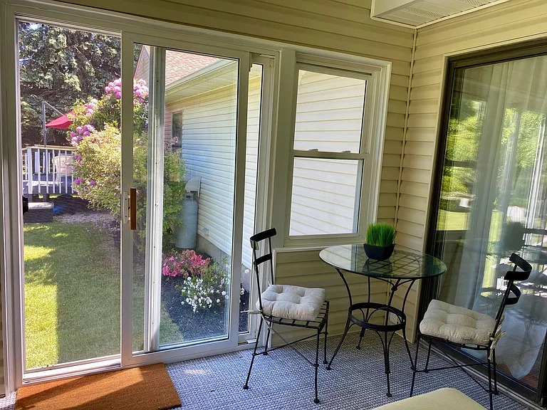 2735 Beebe Dr — Photo 23