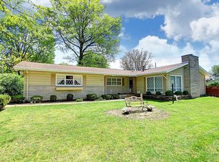 1617 Pro Dr, Lima, OH 45805