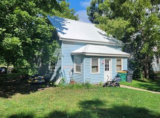 202 N Prairie St, Hendricks, MN 56136