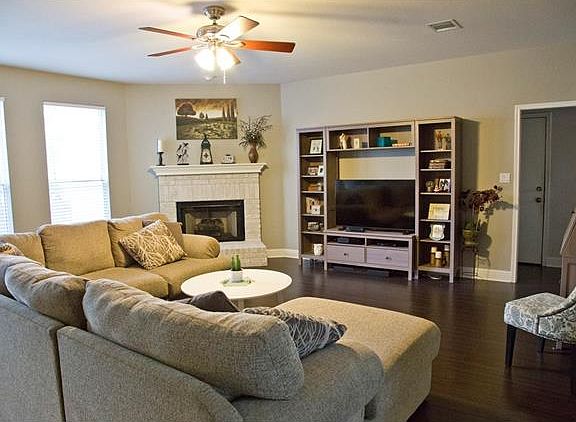4th image of 2104 Hilton Head Dr