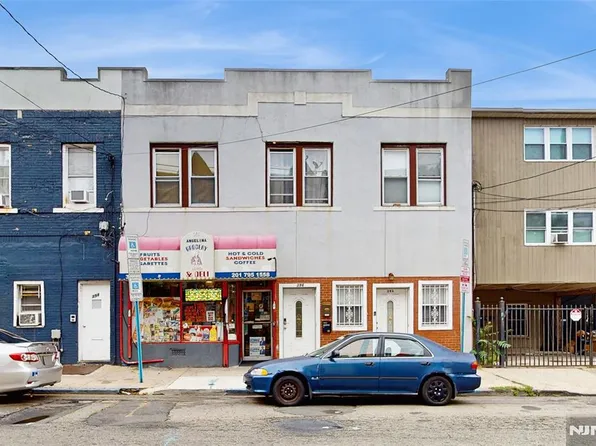 396 Baldwin Ave, Jersey City, NJ 07306