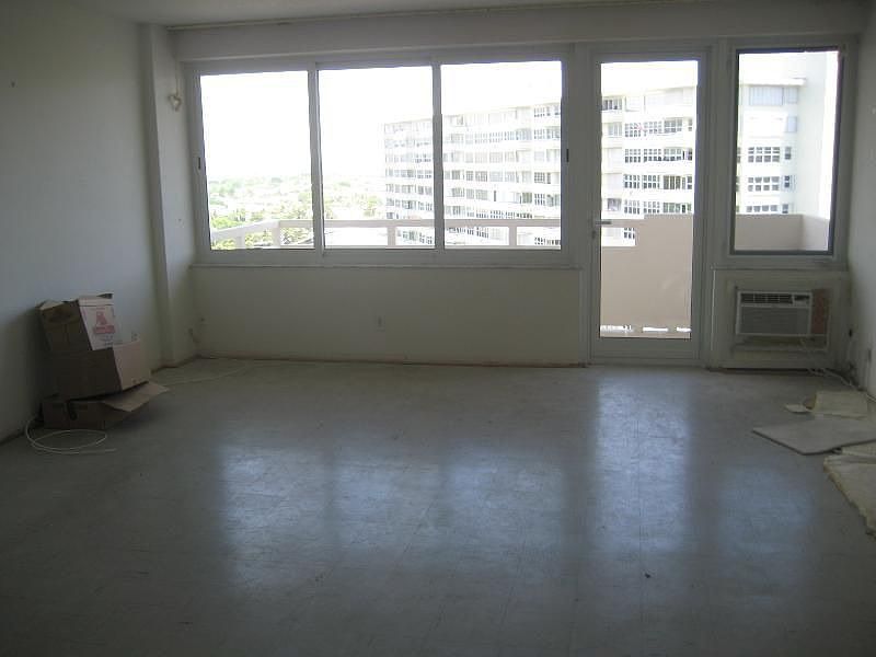 1st image of 3233 NE 34th St APT 1503