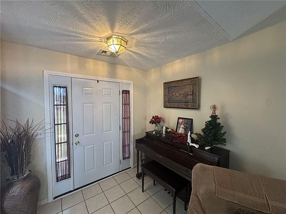 3rd image of 8 McLendon Rd