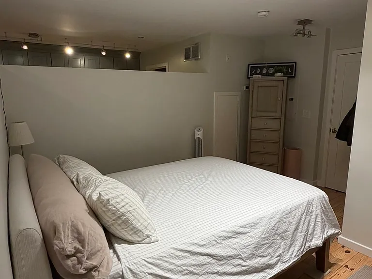 136 Arlington St #2 — Photo 4
