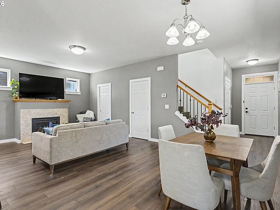 4th image of 2200 S White Salmon Dr