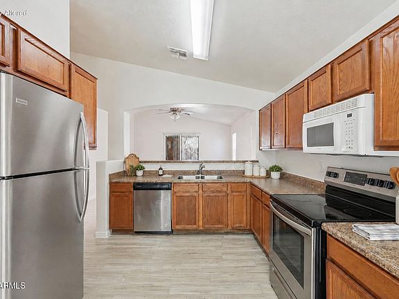 2nd image of 318 N 21ST Circle
