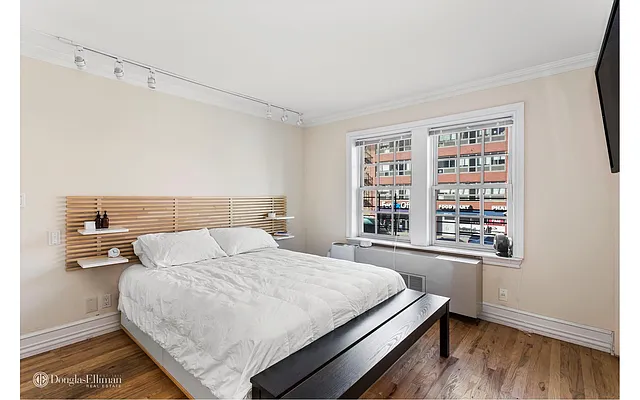 Rented by Douglas Elliman | media 8