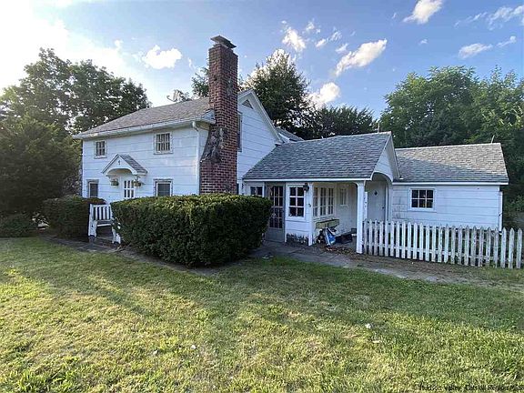 2nd image of 115 Wrolsen Dr