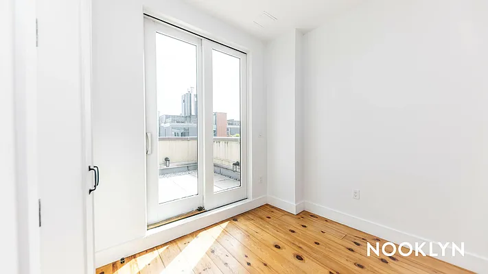 Rented by Nooklyn NYC LLC | media 43