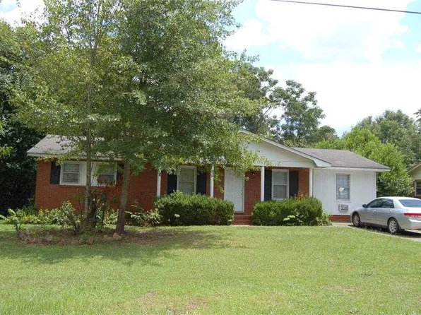 317 E Imperial Cir, Warner Robins, GA 31093