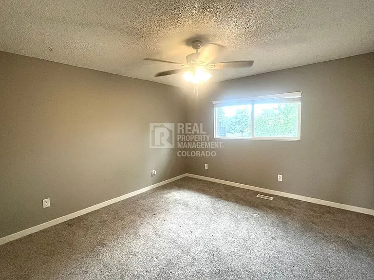 2399 Washo Cir — Photo 7