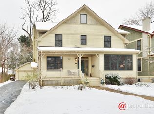 2426 Simpson St, Evanston, IL 60201