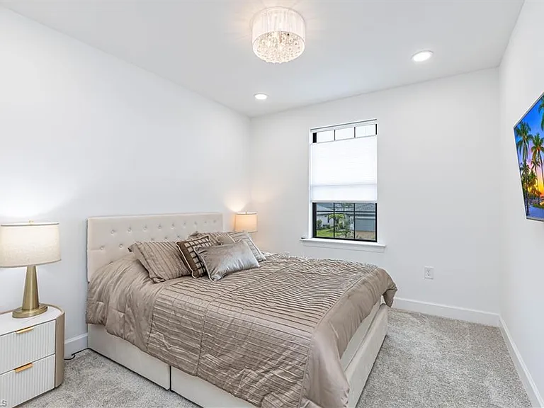 1854 Mesa Ln — Photo 15