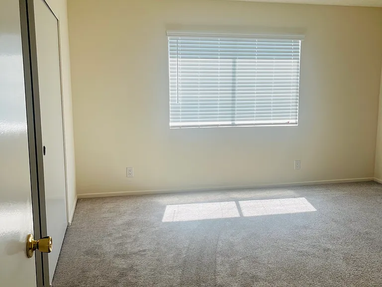 Cordary Apartments — Photo 13