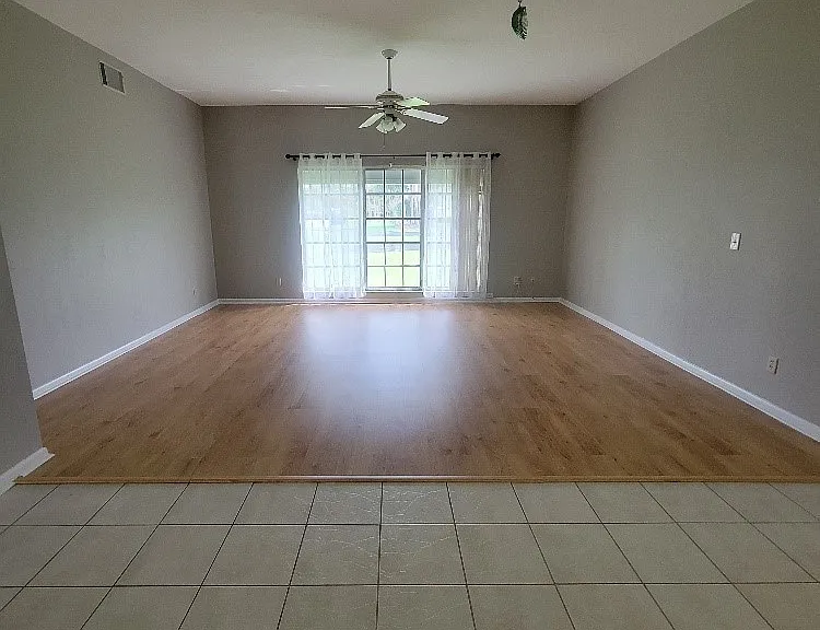 10 Regency Ct — Photo 4