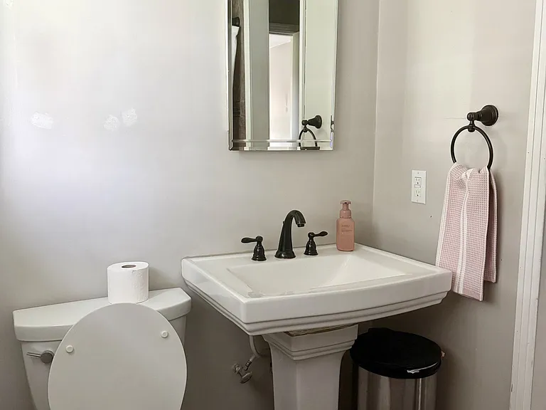 100 Diddle Ct — Photo 5
