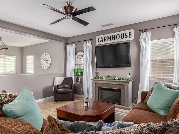 4th image of 18612 W Sunnyslope Ln