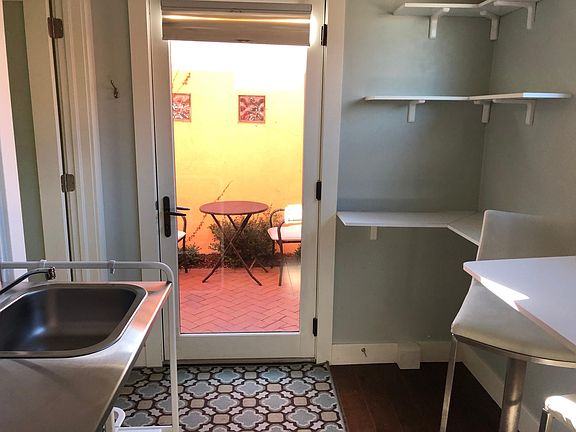 The view from the kitchen to the patio.