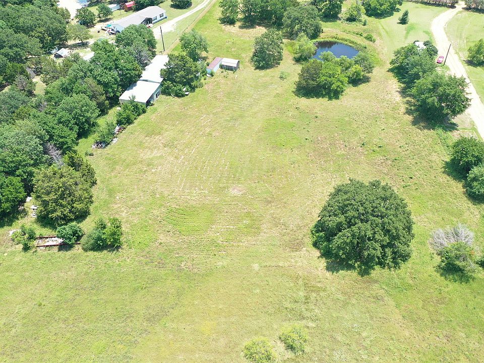 1st image of 381 Paddock Dr