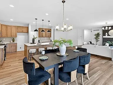 109 Sommerset Ct — Photo 5
