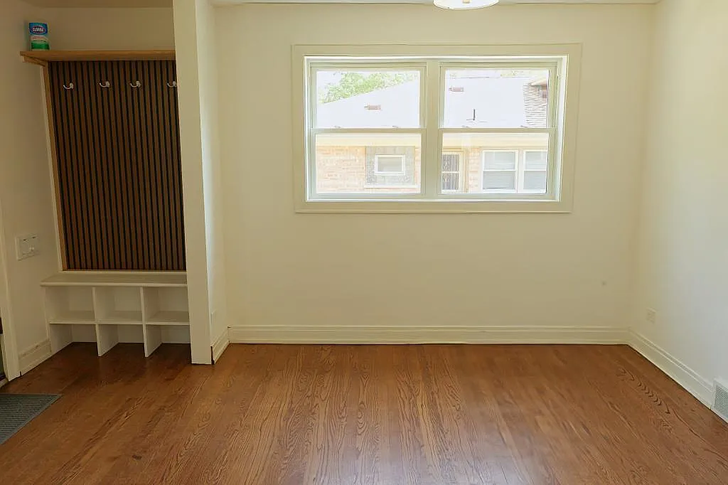 9944 Cook Ave — Photo 4