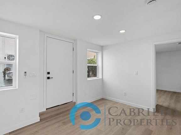 3rd image of 4569 North Ave