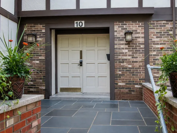 10 Heritage Dr #B, Chatham, NJ 07928
