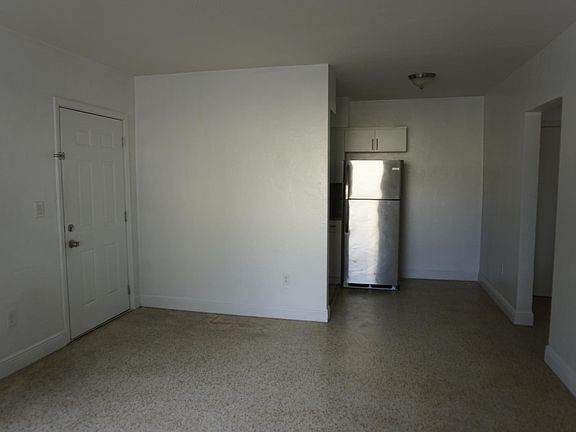 3rd image of 1800 SW 22nd Ave APT 1