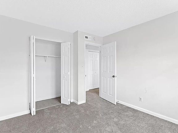 4th image of 1552 Swallow Dr