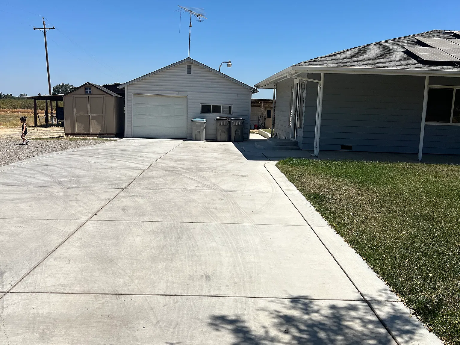 3 bed, 1544 sqft, $2,700 — Photo 3
