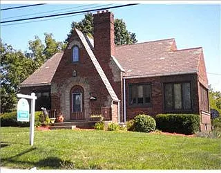 208 Joseph St photo 1