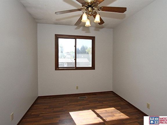 5th image of 5020 W Huntington Ave