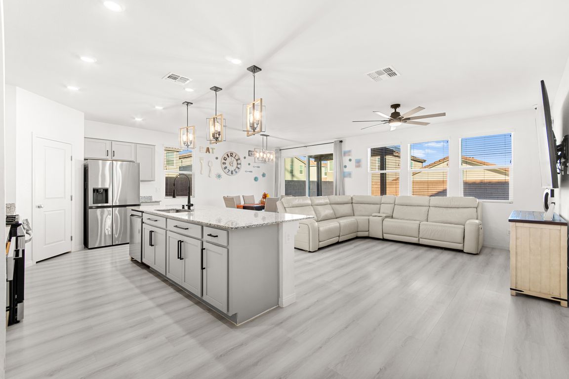 next background image