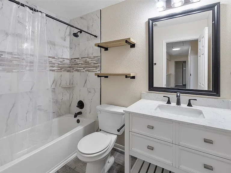18436 Weatherby Ln — Photo 14