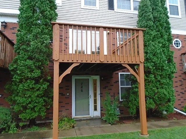1st image of 746 Tiffany Ct Unit 746