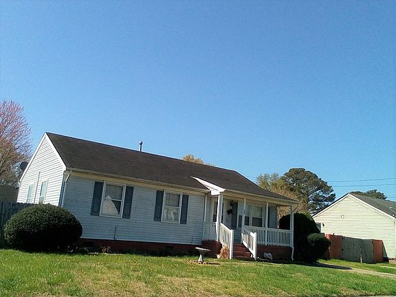 2nd image of 18 Woodland St
