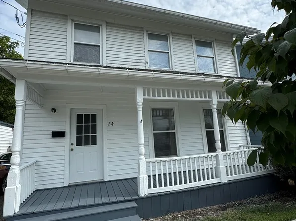 24 Columbia Ave, Batavia, NY 14020