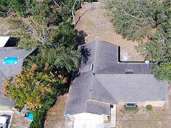 3rd image of 1112 Tivoli Dr