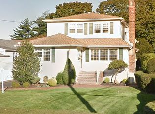 315 Massapequa Ave, Massapequa, NY 11758