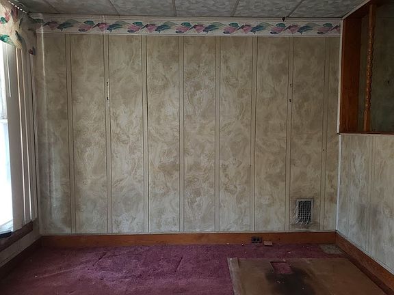 Additional Living Room