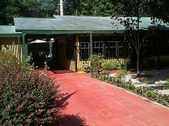 3rd image of 167 Rainbow Dr
