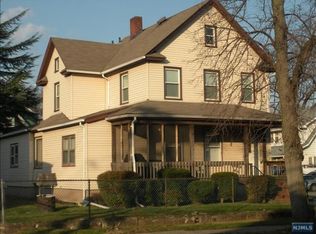 87 E Main St, Bergenfield, NJ 07621