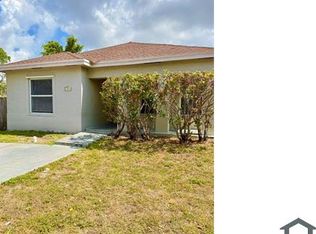 905 Foster Rd, Hallandale, FL 33009