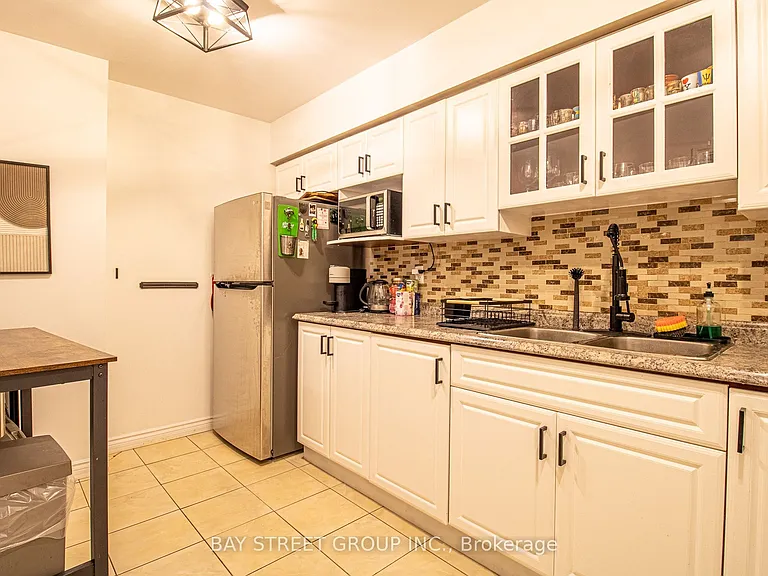2050 Bridletowne Cir #1712 — Photo 7