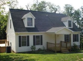 907 Hillcrest Ave, West Jefferson, NC 28694
