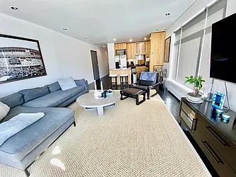 Rented by R New York