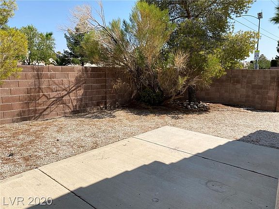 5th image of 1800 Villa Vista Way #0